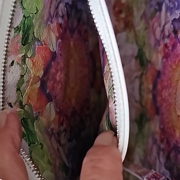 π2XHP Christian Louboutin CABATA Spiked Studded Paris Blooming Floral Tote Bag - Picture 8 of 16